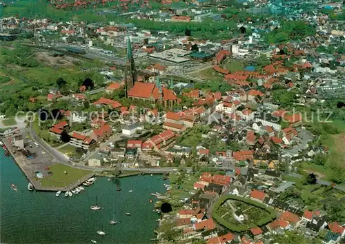 AK / Ansichtskarte Schleswig Schlei Fliegeraufnahme Sankt Petri Dom Fischersiedlung Holm Kat. Erfde