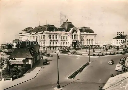 AK / Ansichtskarte Trouville sur Mer Place du Marechal Foch Kat. Trouville sur Mer