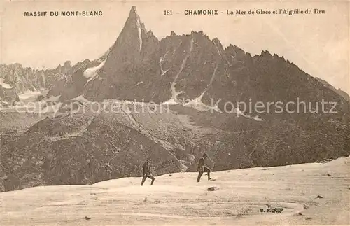 AK / Ansichtskarte Chamonix Mont Blanc Mer de Glace Aiguille du Dru  Kat. Chamonix Mont Blanc
