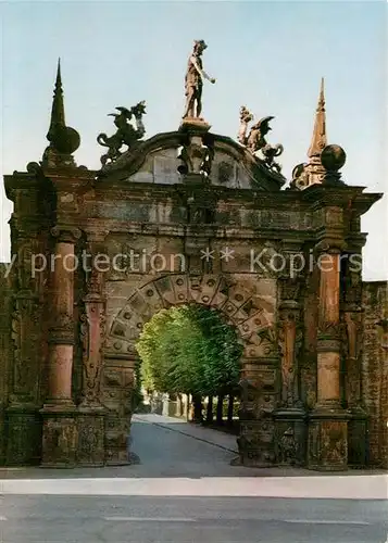 AK / Ansichtskarte Bueckeburg Schloss Schlosstor um 1601 Bekroenung Herkulesstatue Kat. Bueckeburg
