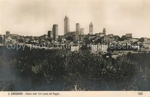 AK / Ansichtskarte San Gimignano Veduta delle Torri presa dal Poggio