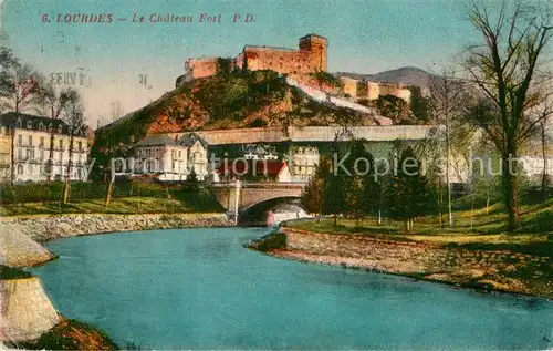 AK / Ansichtskarte Lourdes Hautes Pyrenees Le Chateau Fort P.D.  Kat. Lourdes