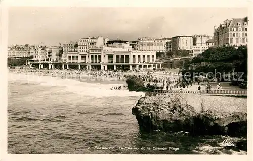 AK / Ansichtskarte Biarritz Pyrenees Atlantiques Casino et la Grande Plage Kat. Biarritz