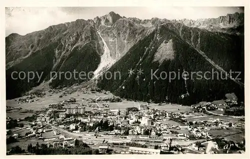 AK / Ansichtskarte Chamonix Vue generale et le Brevent Kat. Chamonix Mont Blanc