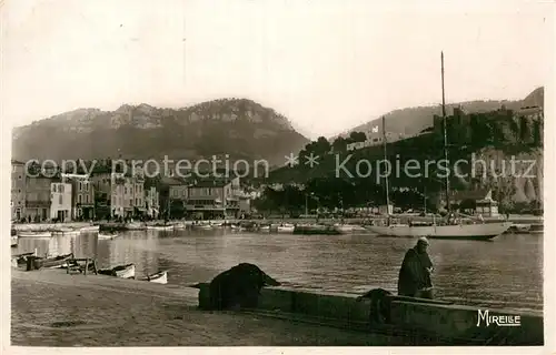 AK / Ansichtskarte Cassis Hafen Kat. Cassis