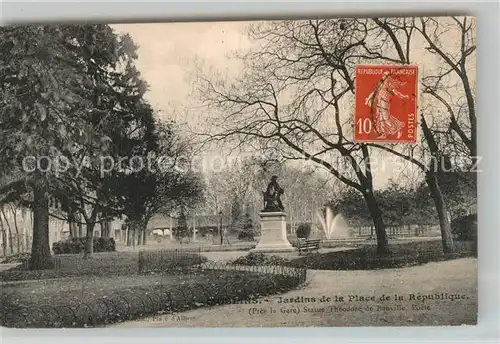 AK / Ansichtskarte Moulins Allier Park Place de la Republique Kat. Moulins