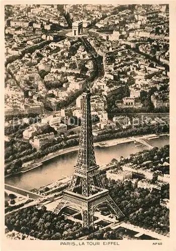AK / Ansichtskarte Paris Fliegeraufnahme mit Eiffelturm Kat. Paris