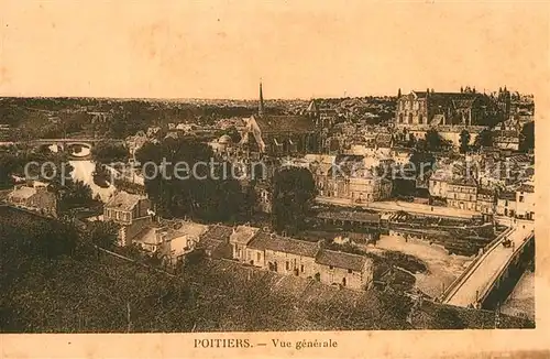 AK / Ansichtskarte Poitiers Vienne Vue generale Kat. Poitiers