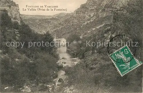 AK / Ansichtskarte Fontaine de Vaucluse La Vallee vue prise de la Fontaine Kat. Fontaine de Vaucluse