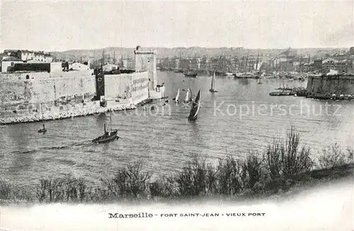 AK / Ansichtskarte Marseille Bouches du Rhone Fort Saint Jean vieux port Cote d Azur