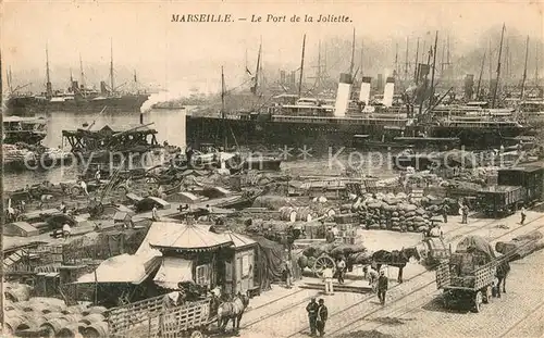 AK / Ansichtskarte Marseille Bouches du Rhone Le Port de la Joliette Cote d Azur