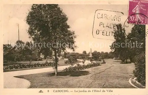 AK / Ansichtskarte Cabourg Jardin de l Hotel de Ville Kat. Cabourg