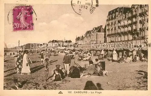 AK / Ansichtskarte Cabourg La plage Hotels Kat. Cabourg