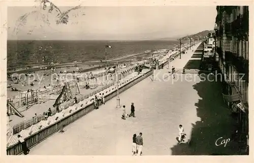 AK / Ansichtskarte Cabourg Les Terrasses des Anglais vers l est Plage Hotels Kat. Cabourg