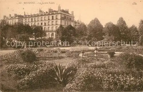 AK / Ansichtskarte Bayonne Pyrenees Atlantiques Jardin Public Kat. Bayonne