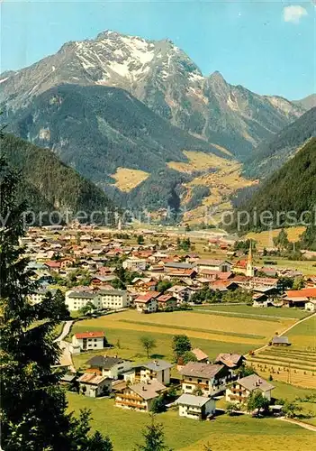 AK / Ansichtskarte Mayrhofen Zillertal Gesamtansicht Gruenberg Kat. Mayrhofen