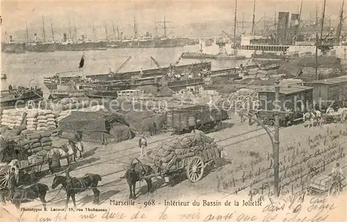 AK / Ansichtskarte Marseille Bouches du Rhone Interieur du Bassin de la Joliette Cote d Azur