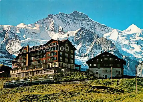 AK / Ansichtskarte Kleine Scheidegg Wengen Hotels mit Jungfrau Kat. Scheidegg Kleine