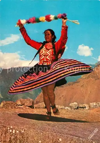 AK / Ansichtskarte Tanz Taenzer Cuzco Peru Bailarina Indigena Native Dancer 