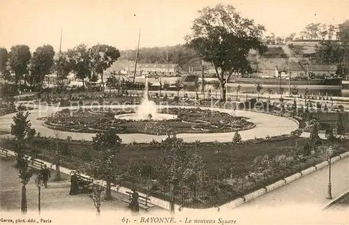 AK / Ansichtskarte Bayonne Pyrenees Atlantiques Le nouveau Square Fontaine Kat. Bayonne