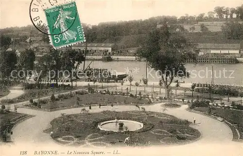 AK / Ansichtskarte Bayonne Pyrenees Atlantiques Le nouveau Square Kat. Bayonne