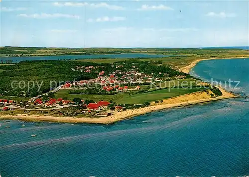 AK / Ansichtskarte Hohwacht Ostseebad Fliegeraufnahme mit Steilkueste und Grosser Binnensee Kat. Hohwacht (Ostsee)