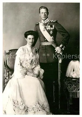 AK / Ansichtskarte Adel Preussen Hochzeitsfoto Kronprinz Wilhelm Herzogin Cecilie  Kat. Koenigshaeuser
