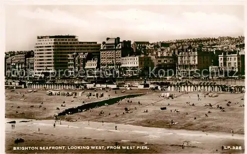 AK / Ansichtskarte Brighton East Sussex Seafront looking West from West Pier Kat. 