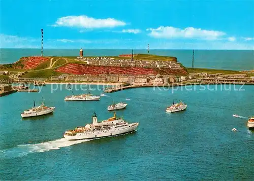 AK / Ansichtskarte Insel Helgoland Fliegeraufnahme der Insel mit Schiffen auf Reede Kat. Helgoland