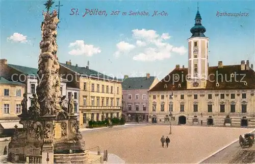 AK / Ansichtskarte St Poelten Rathausplatz mit Brunnen Kat. St. Poelten