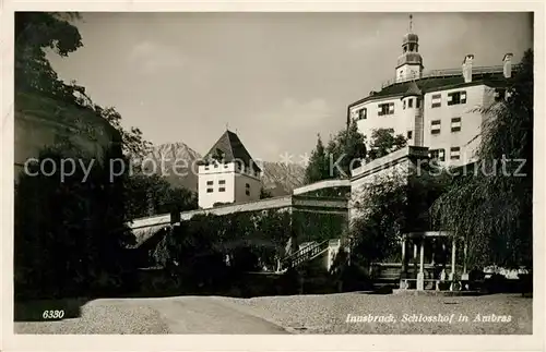 AK / Ansichtskarte Innsbruck Schlosshof Ambras Kat. Innsbruck