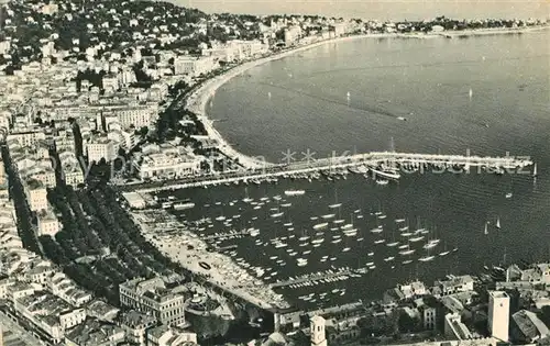 AK / Ansichtskarte Cannes Alpes Maritimes Fliegeraufnahme Hafen Kat. Cannes