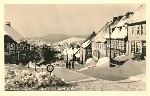 AK / Ansichtskarte St Andreasberg Harz Blick in die Breite Strasse im Winter Kat. Sankt Andreasberg