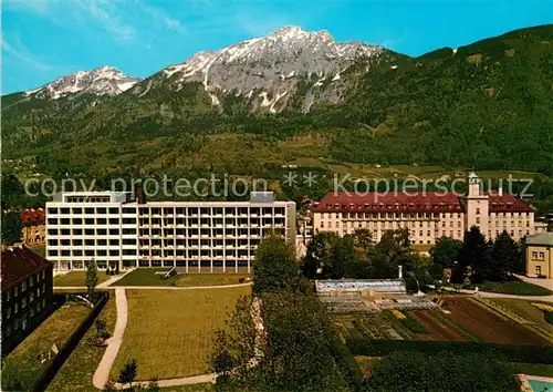 AK / Ansichtskarte Bad Reichenhall Staedt Krankenhaus mit Zwiesel und Hochstaufen Kat. Bad Reichenhall