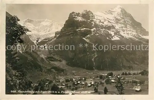 AK / Ansichtskarte Grindelwald Panorama mit Eiger und Fiescherhoerner Berner Alpen Kat. Grindelwald