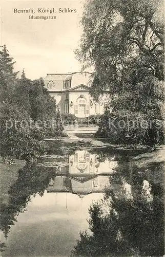 AK / Ansichtskarte Benrath Koenigliches Schloss Blumengarten Teich Wasserspiegelung Kat. Duesseldorf