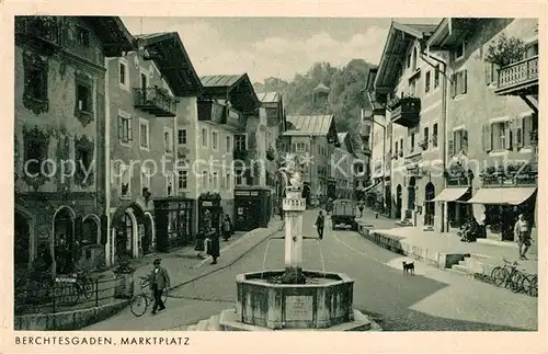 AK / Ansichtskarte Berchtesgaden Marktplatz Brunnen Kat. Berchtesgaden