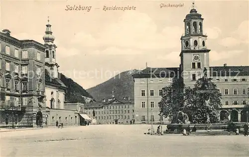 AK / Ansichtskarte Salzburg Oesterreich Residenzplatz Glockenspiel Kat. Salzburg