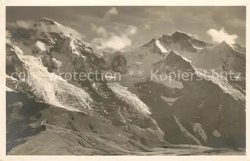 AK / Ansichtskarte Jungfrau BE Moench und Jungfrau vom Lauberhorn aus Gebirgspanorama Berner Alpen Kat. Jungfrau