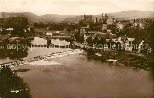 AK / Ansichtskarte Saalfeld Saale Blick ueber die Saale zur Stadt Kat. Saalfeld