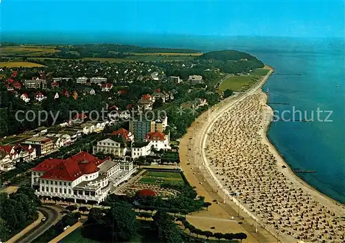 AK / Ansichtskarte Travemuende Ostseebad Fliegeraufnahme Kurstrand Casino Kat. Luebeck