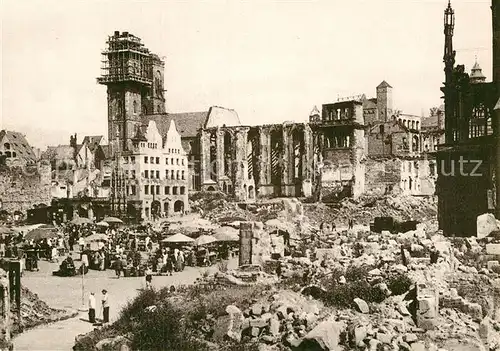 AK / Ansichtskarte Nuernberg Hauptmarkt  Kat. Nuernberg