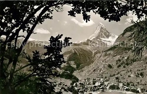 AK / Ansichtskarte Zermatt VS Panorama Blick aufs Matterhorn Walliser Alpen Kat. Zermatt