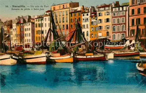AK / Ansichtskarte Marseille Bouches du Rhone Un Coin du Port Bateux de peche