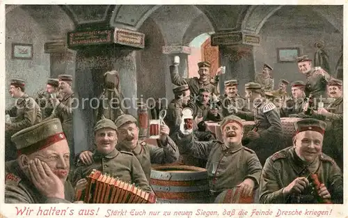 AK / Ansichtskarte Militaria Soldatenleben Bier Handharmonika 