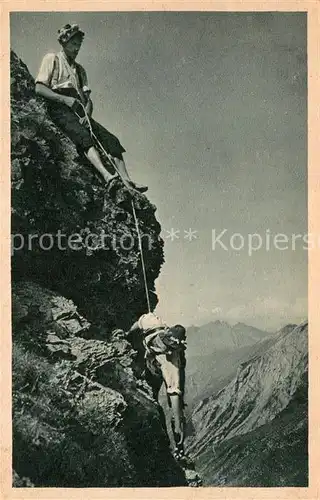AK / Ansichtskarte Bergsteigen Klettern Edelweisssucher Hochalpen  Kat. Bergsteigen
