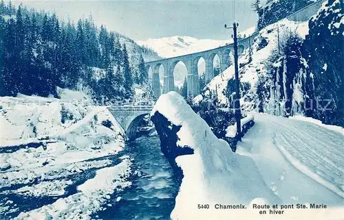 AK / Ansichtskarte Chamonix Route et Pont Sainte Marie en hiver Kat. Chamonix Mont Blanc