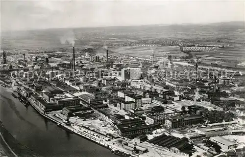 AK / Ansichtskarte Hoechst Main Farbwerke Hoechst Industrie Fliegeraufnahme Kat. Frankfurt am Main