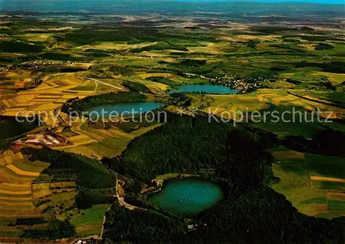 AK / Ansichtskarte Daun Eifel Die Dauner Maare Fliegeraufnahme Kat. Daun