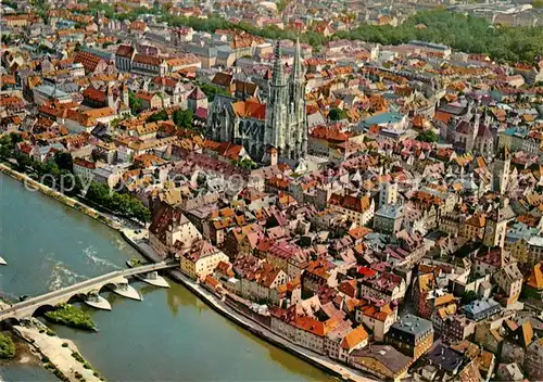 AK / Ansichtskarte Regensburg Fliegeraufnahme Kat. Regensburg